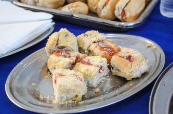 Foto - Degustação dos alimentos produzidos pela Biomassa de Banana como sugestão para merenda escolar do município 