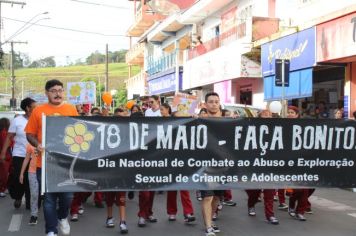 Foto - CAMINHADA FAÇA BONITO EM ALUSÃO AO 18 DE MAIO - DIA NACIONAL DE COMBATE AO ABUSO E À EXPLORAÇÃO SEXUAL