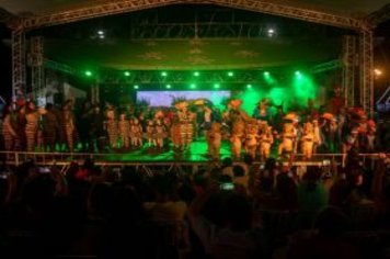 Foto - Espetáculo Rei Leão e banda Projeto X