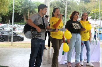 Foto - 1ª Caminhada pela Inclusão Cordão de Girassol 