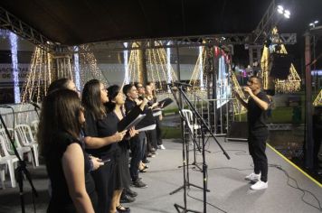 Foto - ABERTURA OFICIAL DO NATAL ENCANTADO ACONTECEU NA NOITE DESTE SÁBADO (7/12)