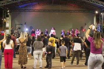 Foto - 4º MOVIMENTO CULTURA NA PRAÇA FOI UM ESPETÁCULO DE TALENTOS DO MUNICÍPIO