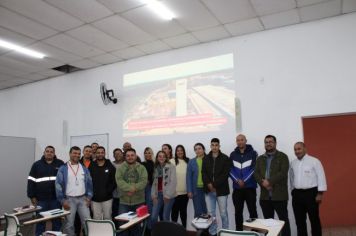 Foto - Curso de OFFICE do Senai