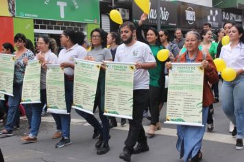 Foto - 1ª Caminhada pela Inclusão Cordão de Girassol 