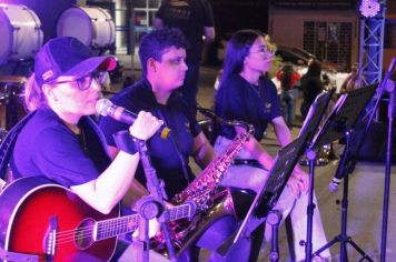 Foto - 4º MOVIMENTO CULTURA NA PRAÇA FOI UM ESPETÁCULO DE TALENTOS DO MUNICÍPIO