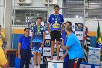 Foto - Torneio de Atletismo entres as APAES do Vale do Ribeira foi realizado no Centro de Eventos em Cajati