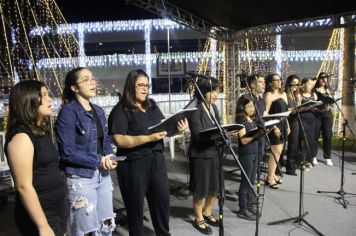 Foto - ABERTURA OFICIAL DO NATAL ENCANTADO ACONTECEU NA NOITE DESTE SÁBADO (7/12)