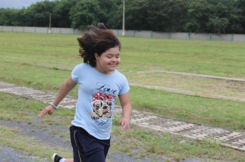 Foto - Torneio de Atletismo entres as APAES do Vale do Ribeira foi realizado no Centro de Eventos em Cajati