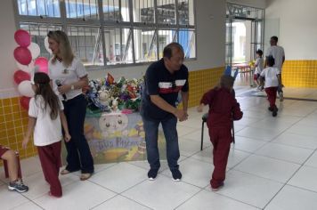 Foto - PREFEITURA DE CAJATI REALIZA ENTREGA  DE OVOS DE PÁSCOA E MIMOS ESPECIAIS!