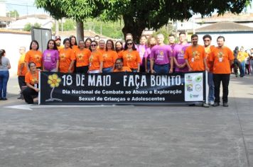 Foto - CAMINHADA FAÇA BONITO EM ALUSÃO AO 18 DE MAIO - DIA NACIONAL DE COMBATE AO ABUSO E À EXPLORAÇÃO SEXUAL