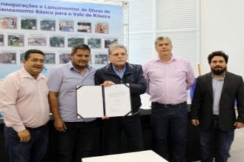 Foto - Sabesp anuncia investimentos de R$ 10,58 milhões para obras em Cajati