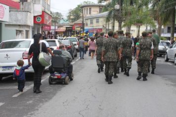 Foto - 1ª Caminhada pela Inclusão Cordão de Girassol 