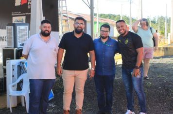 Foto - Inauguração do Empreendimento Cajati D- 65 casas e entrega de 280 títulos de Regularização Fundiária