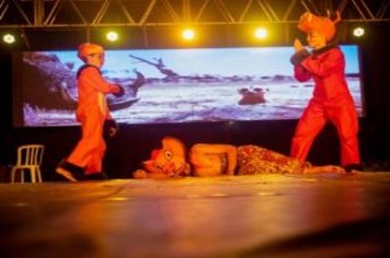 Foto - Espetáculo Rei Leão e banda Projeto X