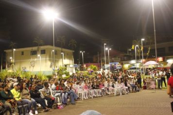 Foto - Cajati comemora o Dia Internacional da Dança apresentando um espetáculo na Praça da Bíblia