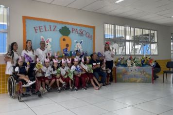 Foto - PREFEITURA DE CAJATI REALIZA ENTREGA  DE OVOS DE PÁSCOA E MIMOS ESPECIAIS!