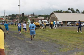 Foto - Torneio de Atletismo entres as APAES do Vale do Ribeira foi realizado no Centro de Eventos em Cajati