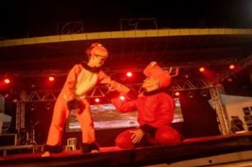 Foto - Espetáculo Rei Leão e banda Projeto X