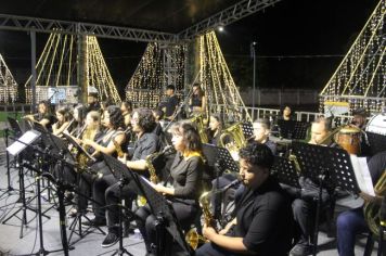 Foto - ABERTURA OFICIAL DO NATAL ENCANTADO ACONTECEU NA NOITE DESTE SÁBADO (7/12)