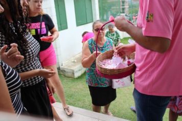 Foto - Campanha Outubro Rosa nas Unidades de Saúde no Município