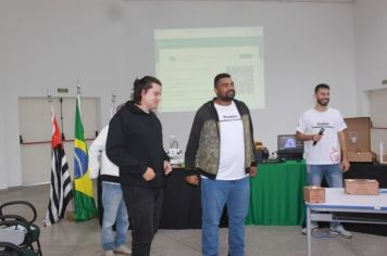 Foto - Professores da Secretaria de Educação de Cajati recebem Certificação do Curso de Robótica