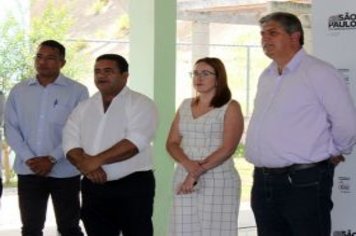 Foto - Entrega de Títulos de Regularização Fundiária