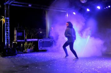 Foto - Cajati comemora o Dia Internacional da Dança apresentando um espetáculo na Praça da Bíblia