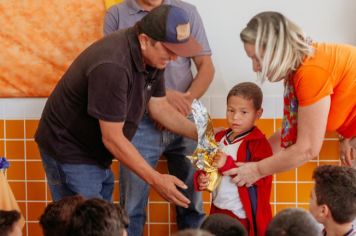 Foto - PREFEITURA DE CAJATI REALIZA ENTREGA  DE OVOS DE PÁSCOA E MIMOS ESPECIAIS!