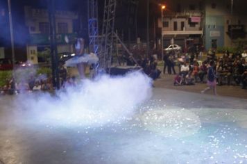 Foto - Cajati comemora o Dia Internacional da Dança apresentando um espetáculo na Praça da Bíblia