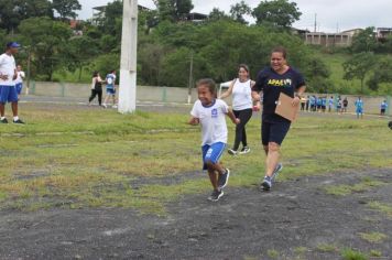 Foto - Torneio de Atletismo entres as APAES do Vale do Ribeira foi realizado no Centro de Eventos em Cajati