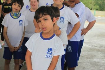 Foto - Torneio de Atletismo entres as APAES do Vale do Ribeira foi realizado no Centro de Eventos em Cajati