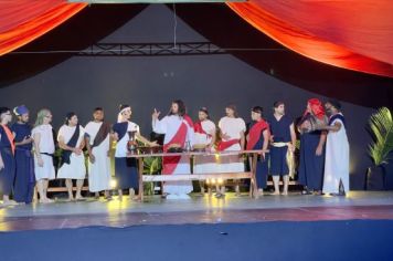 Foto - PAIXÃO DE CRISTO EMOCIONA CERCA DE 1500 MIL PESSOAS NA PRAÇA DA BÍBLIA