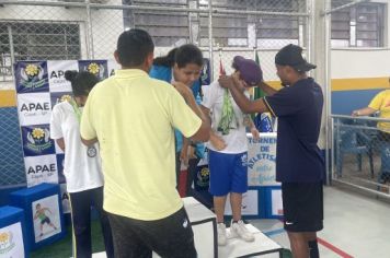 Foto - Torneio de Atletismo entres as APAES do Vale do Ribeira foi realizado no Centro de Eventos em Cajati