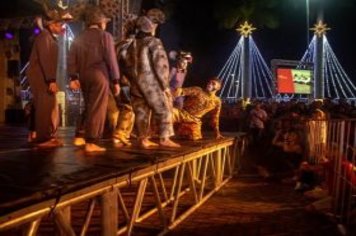 Foto - Espetáculo Rei Leão e banda Projeto X