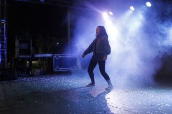 Foto - Cajati comemora o Dia Internacional da Dança apresentando um espetáculo na Praça da Bíblia