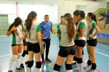 Foto - Campeãs da fase Sub-Regional dos Jogos Abertos da Juventude 2023 realizam amistoso em Cajati