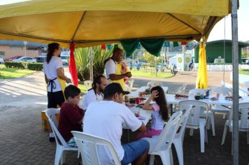 Foto - CIRCUITO SESC NA PRAÇA DA BÍBLIA