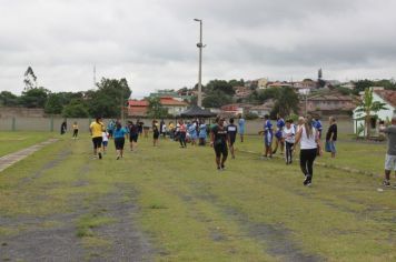 Foto - Torneio de Atletismo entres as APAES do Vale do Ribeira foi realizado no Centro de Eventos em Cajati