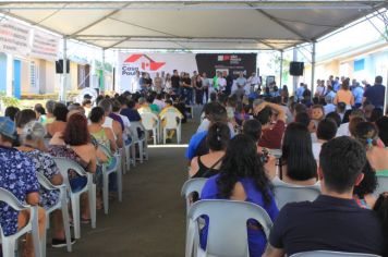 Foto - Inauguração do Empreendimento Cajati D- 65 casas e entrega de 280 títulos de Regularização Fundiária