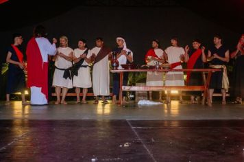 Foto - PAIXÃO DE CRISTO EMOCIONA CERCA DE 1500 MIL PESSOAS NA PRAÇA DA BÍBLIA
