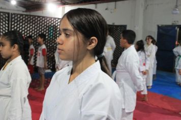 Foto - ESPORTE SANO CAJATI PROMOVE GRADUAÇÃO COM  TROCA DE FAIXAS E DOAÇÃO DE KIMONOS PARA ATLETAS INICIANTES