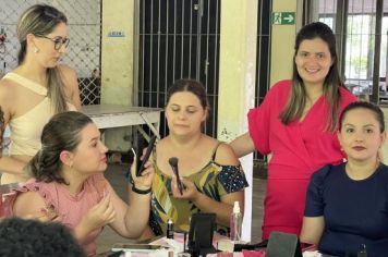 Foto - Consultoria Personalizada, a importância do autocuidado e apresentação profissional foi o tema do encontro comemorativo ao Dia Internacional da Mulher