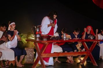 Foto - PAIXÃO DE CRISTO EMOCIONA CERCA DE 1500 MIL PESSOAS NA PRAÇA DA BÍBLIA