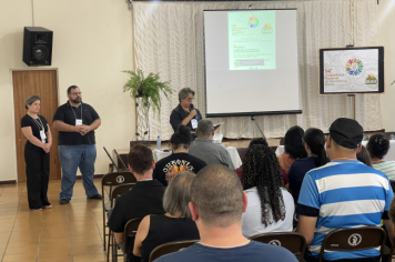 Foto - 14ª Pré-Conferências Municipais de Assistência Social “20 anos de SUAS”: Construção, Proteção e Resistência, no Salão Paroquial 