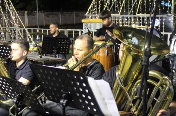 Foto - ABERTURA OFICIAL DO NATAL ENCANTADO ACONTECEU NA NOITE DESTE SÁBADO (7/12)