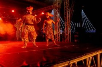 Foto - Espetáculo Rei Leão e banda Projeto X