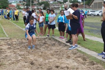 Foto - Torneio de Atletismo entres as APAES do Vale do Ribeira foi realizado no Centro de Eventos em Cajati