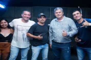 Foto - Shows com Paula Mattos e Cleito Camargo