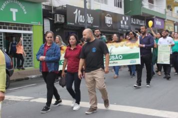 Foto - 1ª Caminhada pela Inclusão Cordão de Girassol 