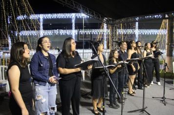 Foto - ABERTURA OFICIAL DO NATAL ENCANTADO ACONTECEU NA NOITE DESTE SÁBADO (7/12)